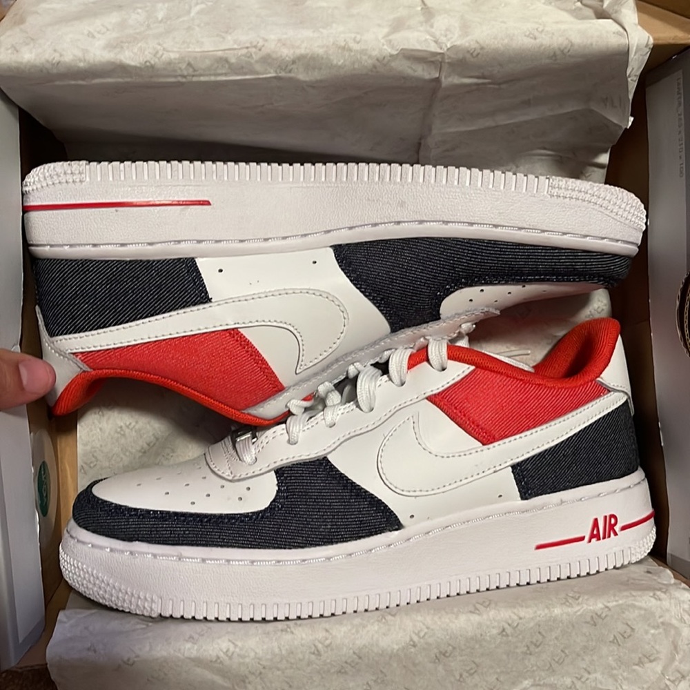 Nike Air Force 1 LV8 "White/Midnight Navy/Chile Red" Shoes